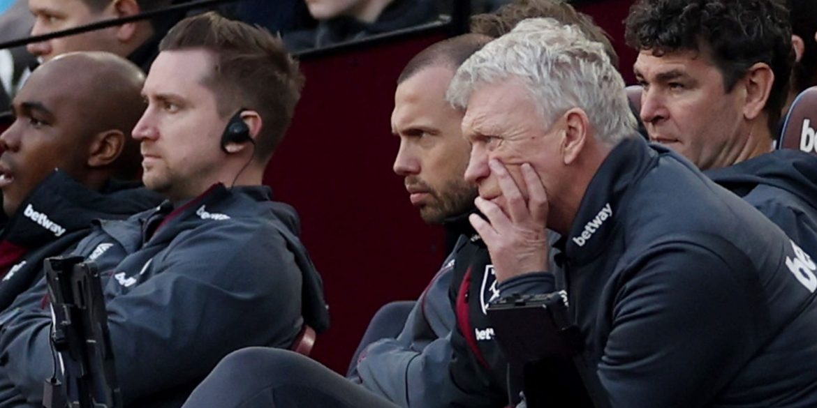 Everton offered chance to sign "top class" PL veteran for free this month