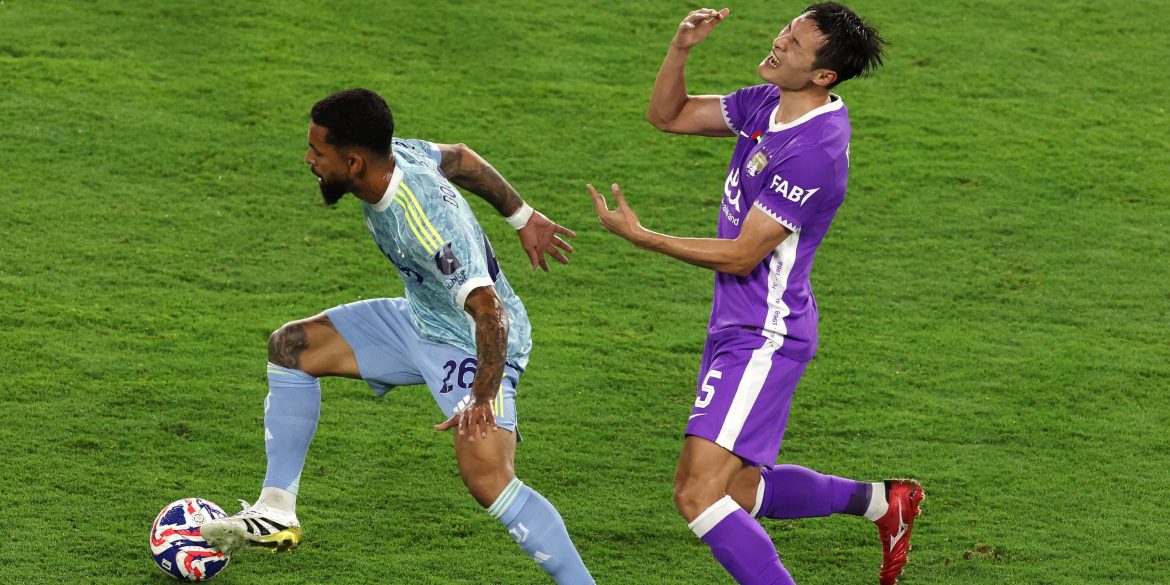 Leeds in talks to sign £42m star who could push for Elland Road move in days