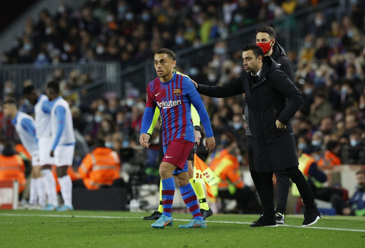 Man United: Dest deal being explored